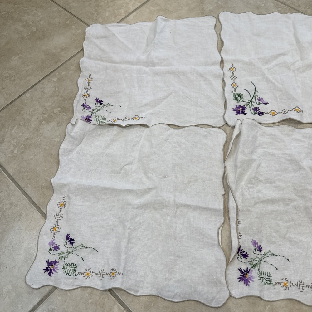 Vintage embroidered‎ Floral handkerchiefs or Napkins 14" by 14" Lot Of 5 - Picture 6 of 11